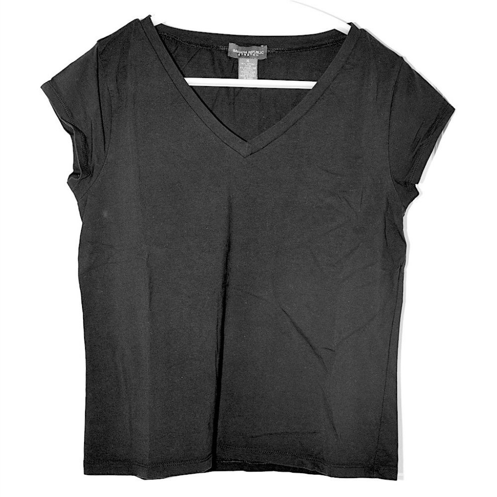 Prob Unworn Banana Republic Cotton with Stretch V-Neck Tee